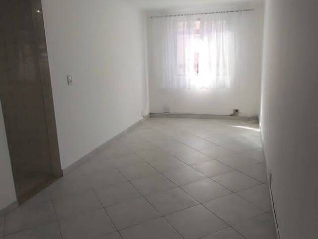#984 - Apartamento para Venda em São Paulo - SP
