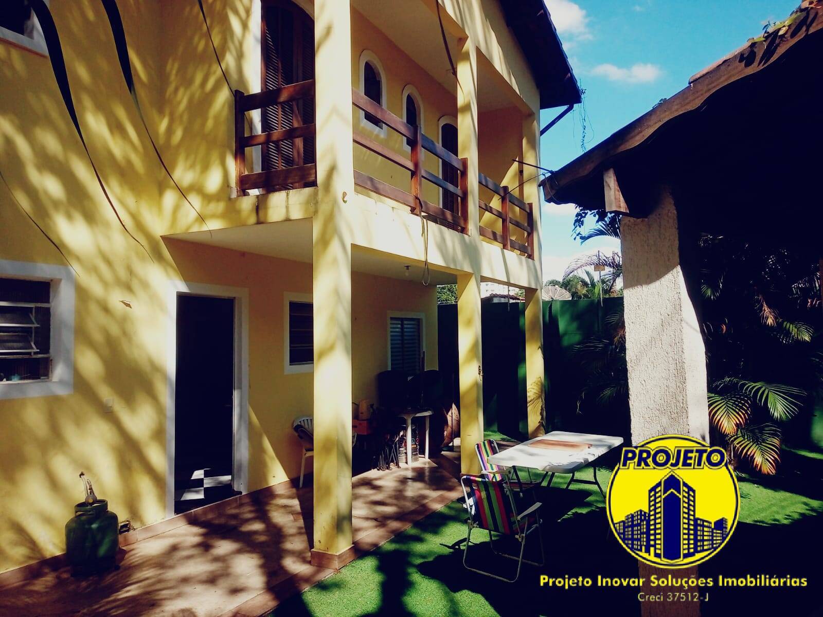 Sobrado, 4 quartos, 221 m² - Foto 1