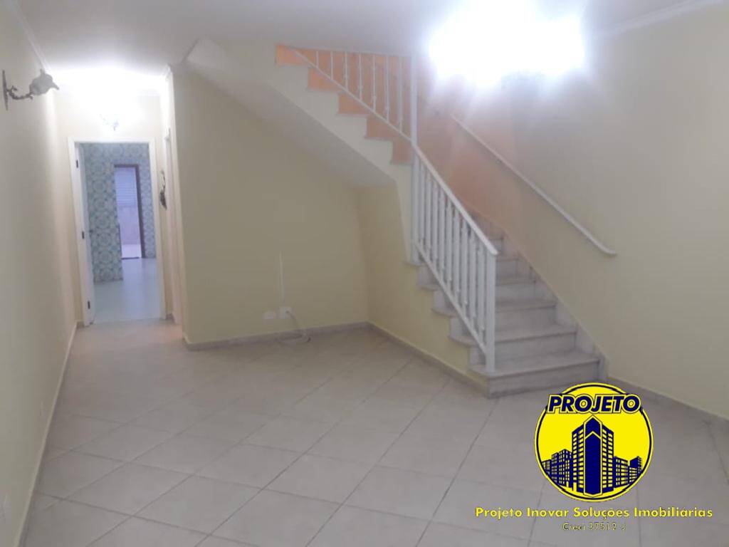 Casa, 3 quartos, 211 m² - Foto 2