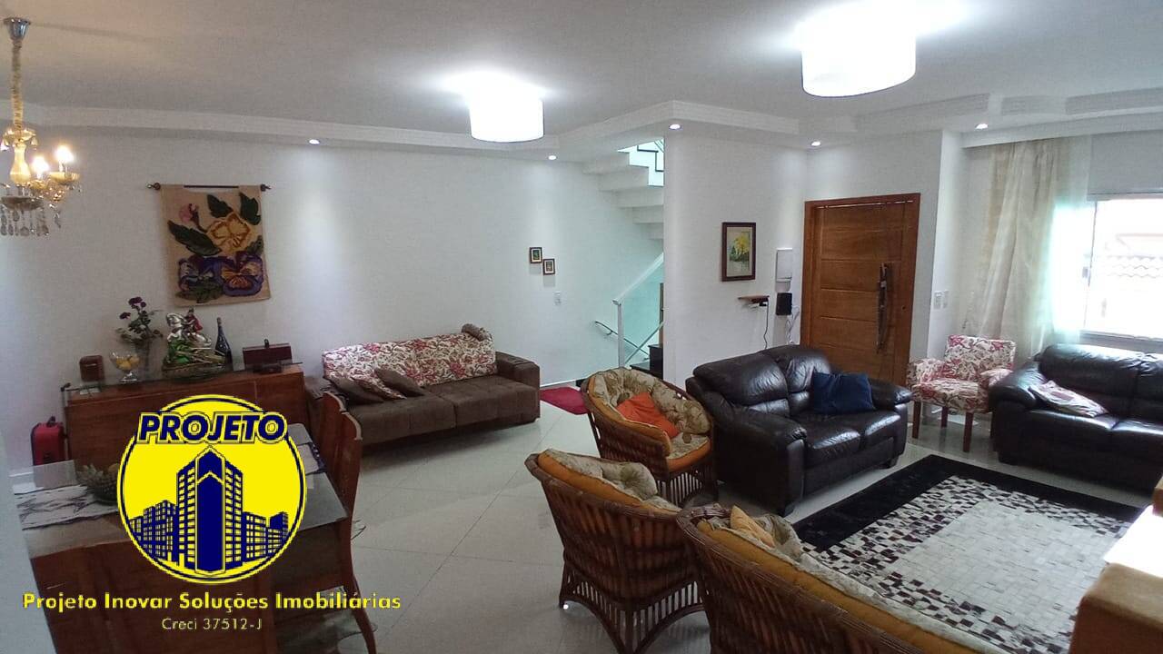 Casa, 3 quartos, 200 m² - Foto 2