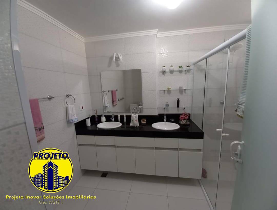 Casa, 4 quartos, 230 m² - Foto 15