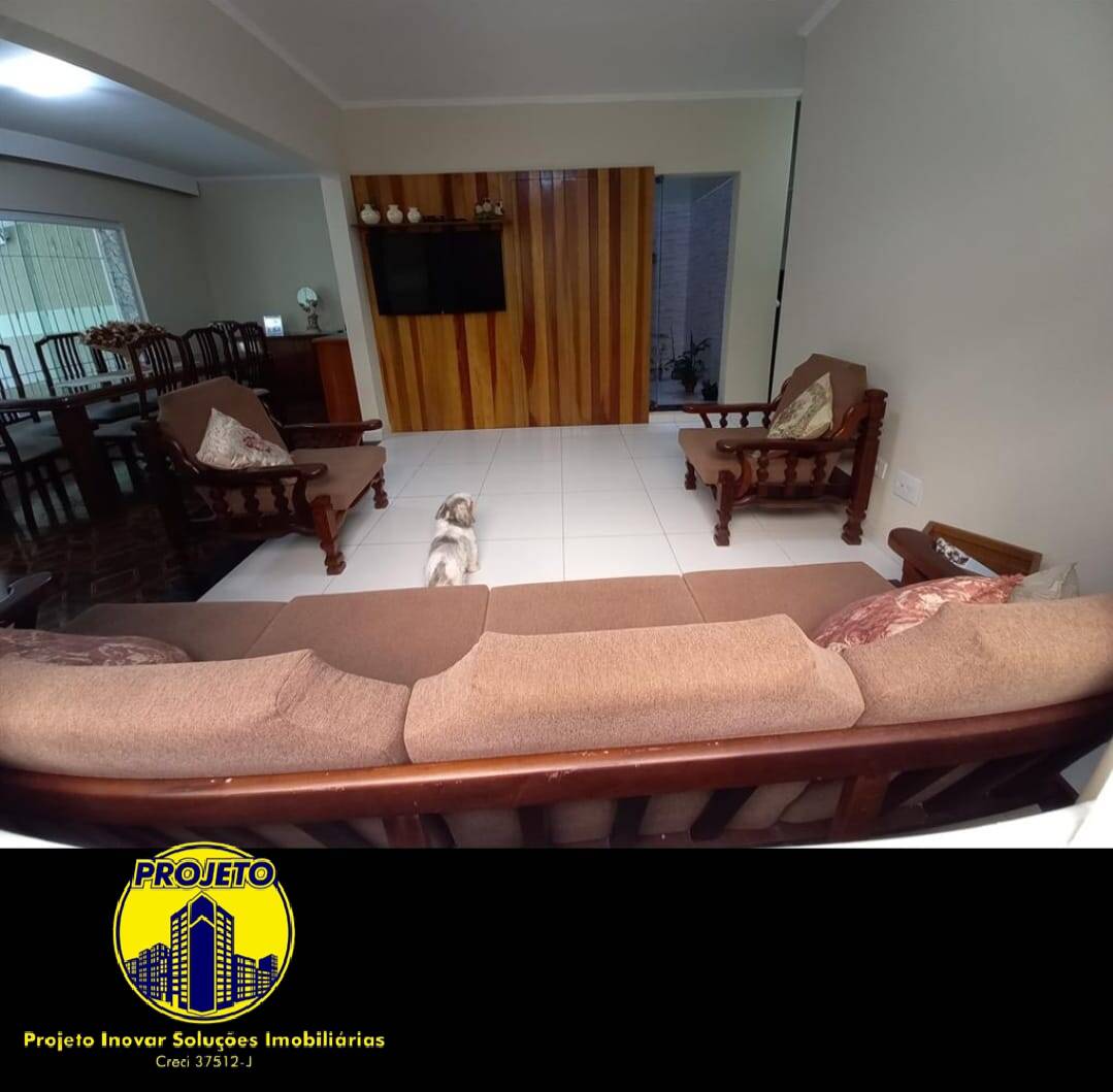 Casa, 4 quartos, 230 m² - Foto 1