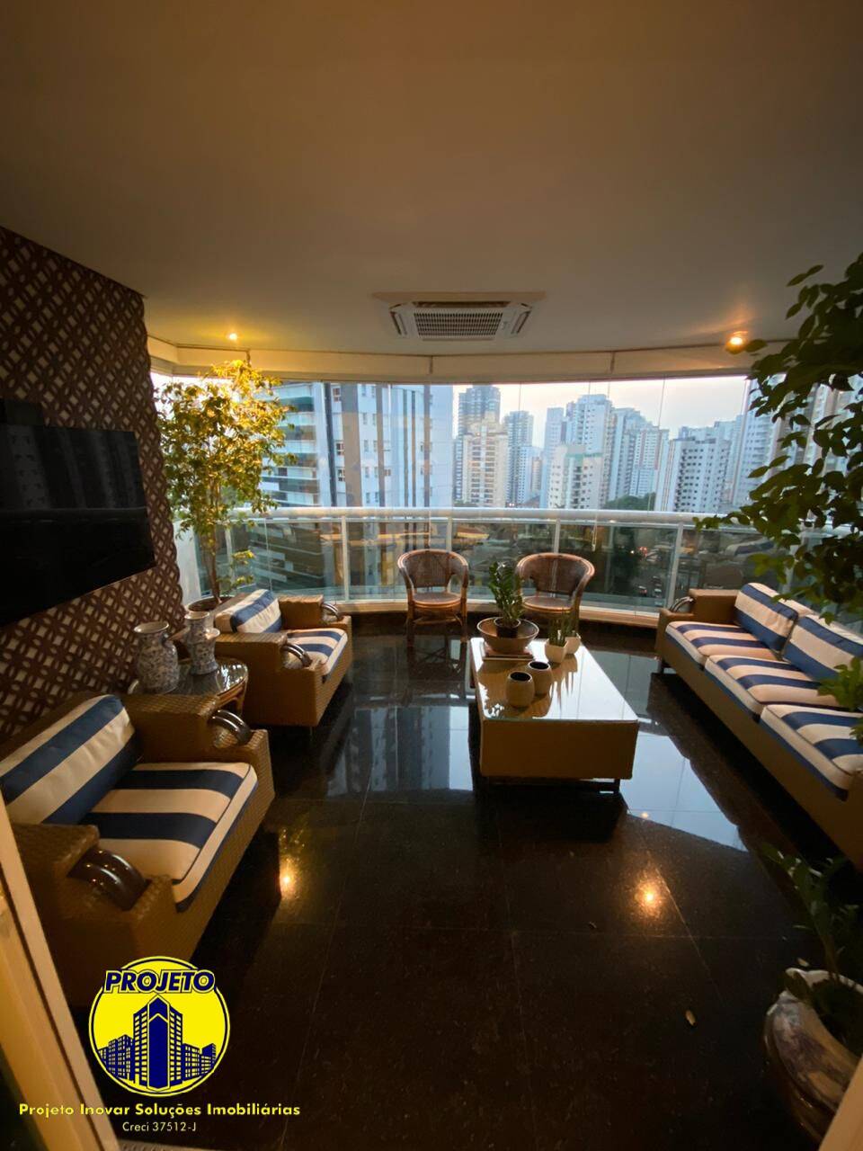 Apartamento, 4 quartos, 257 m² - Foto 1