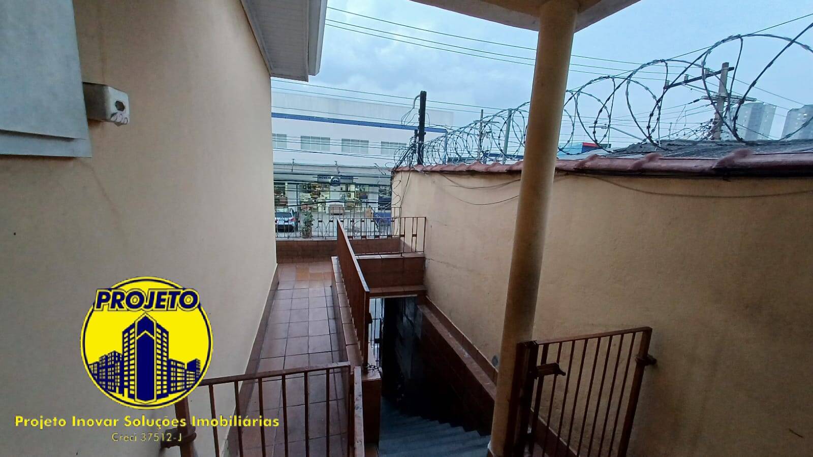 Casa, 8 quartos, 258 m² - Foto 3