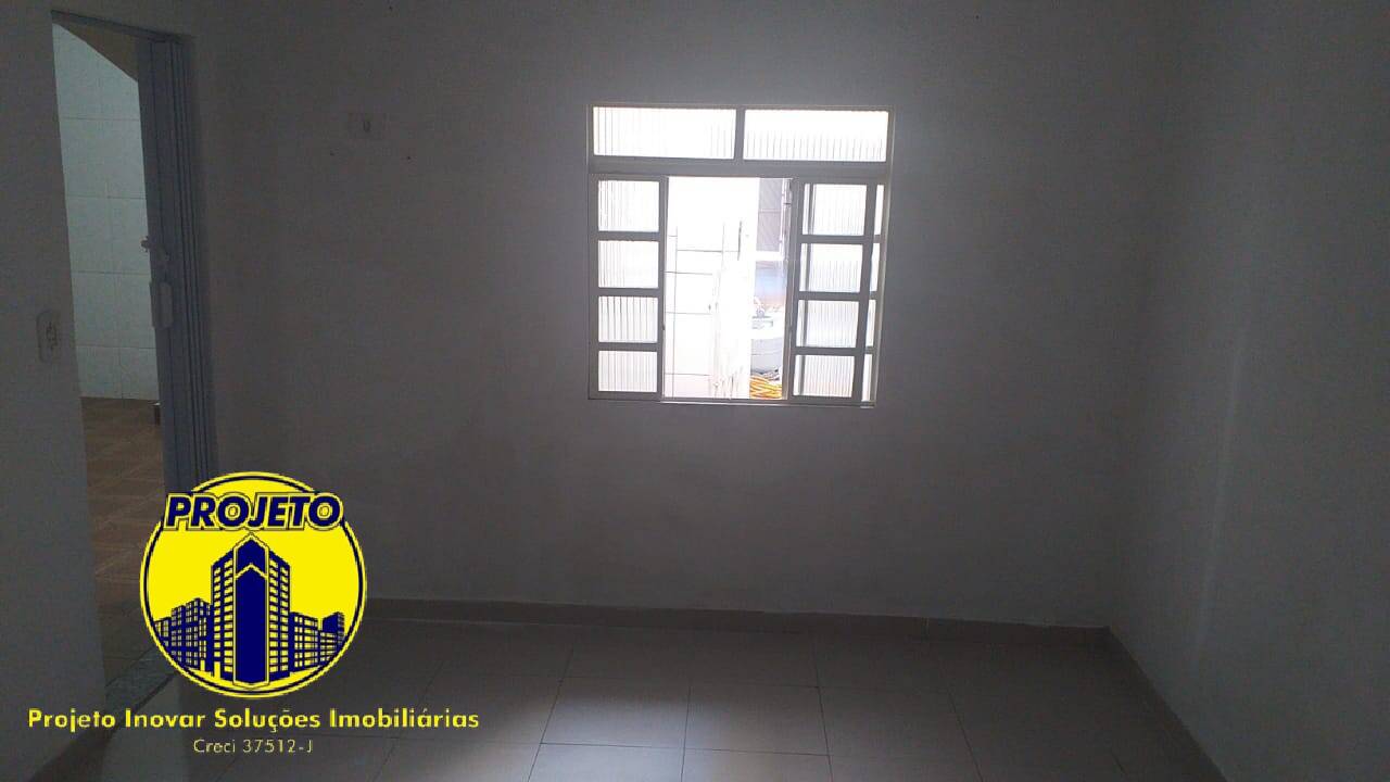 Casa, 1 quarto, 30 m² - Foto 2