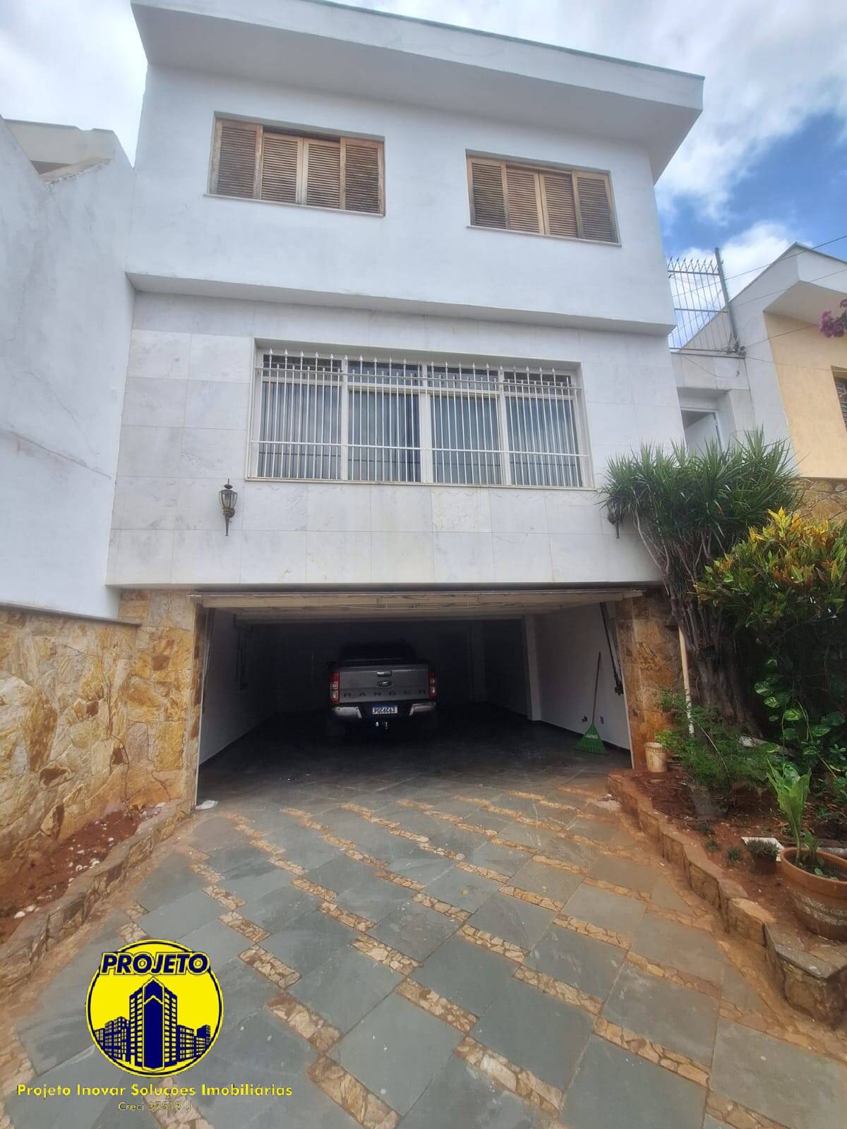 Casa, 3 quartos, 220 m² - Foto 1