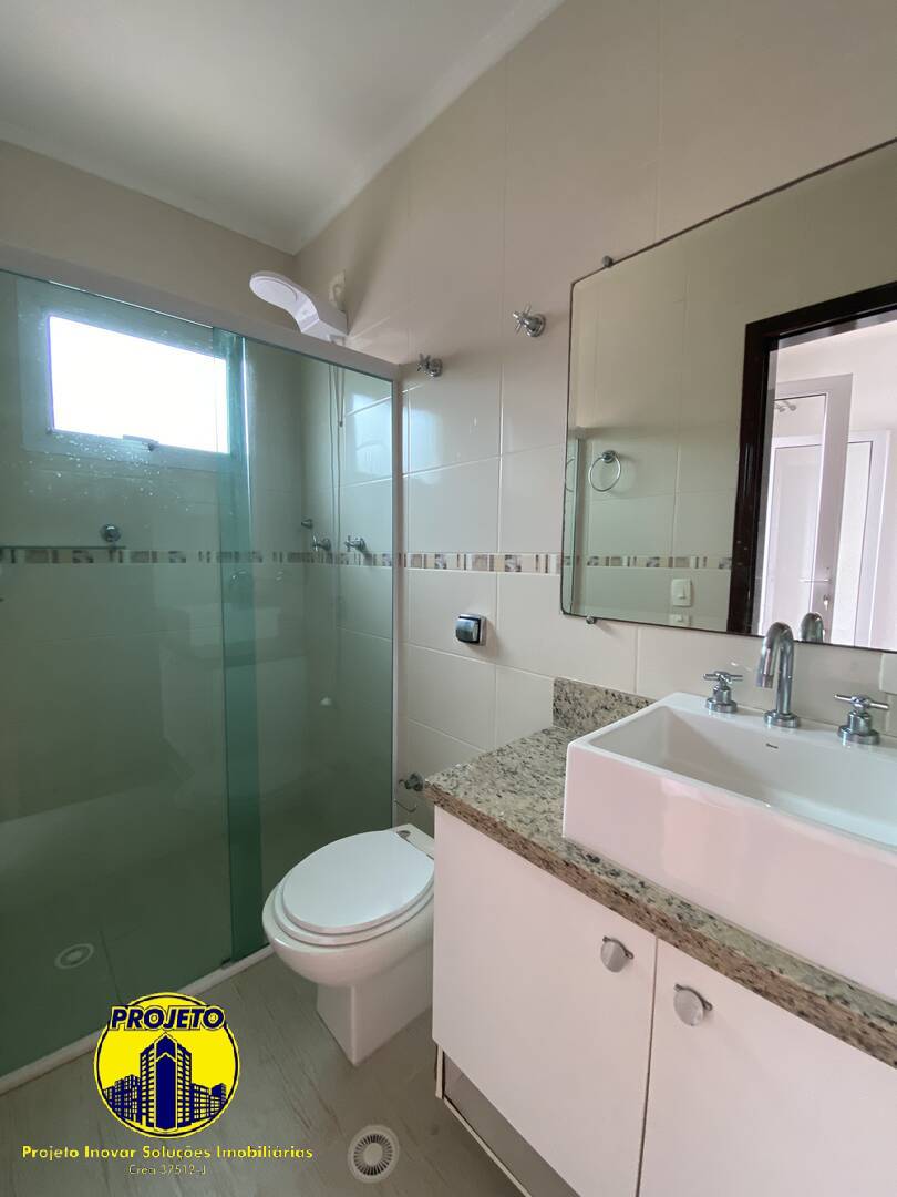 Casa para alugar com 4 quartos, 300m² - Foto 18
