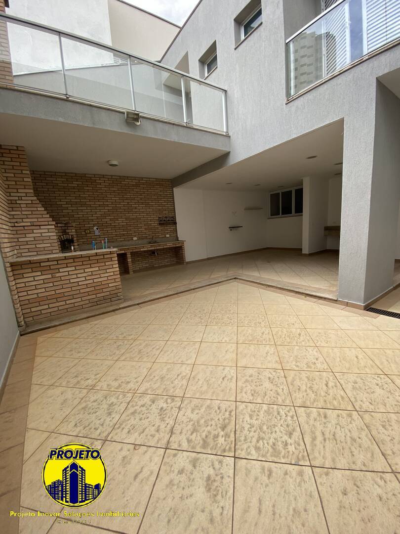 Casa para alugar com 4 quartos, 300m² - Foto 28
