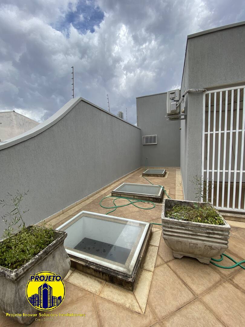 Casa para alugar com 4 quartos, 300m² - Foto 29
