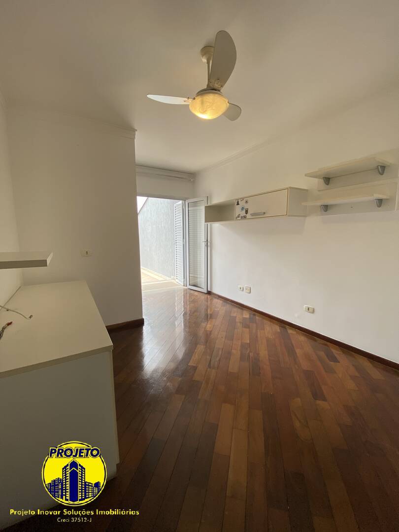 Casa para alugar com 4 quartos, 300m² - Foto 41