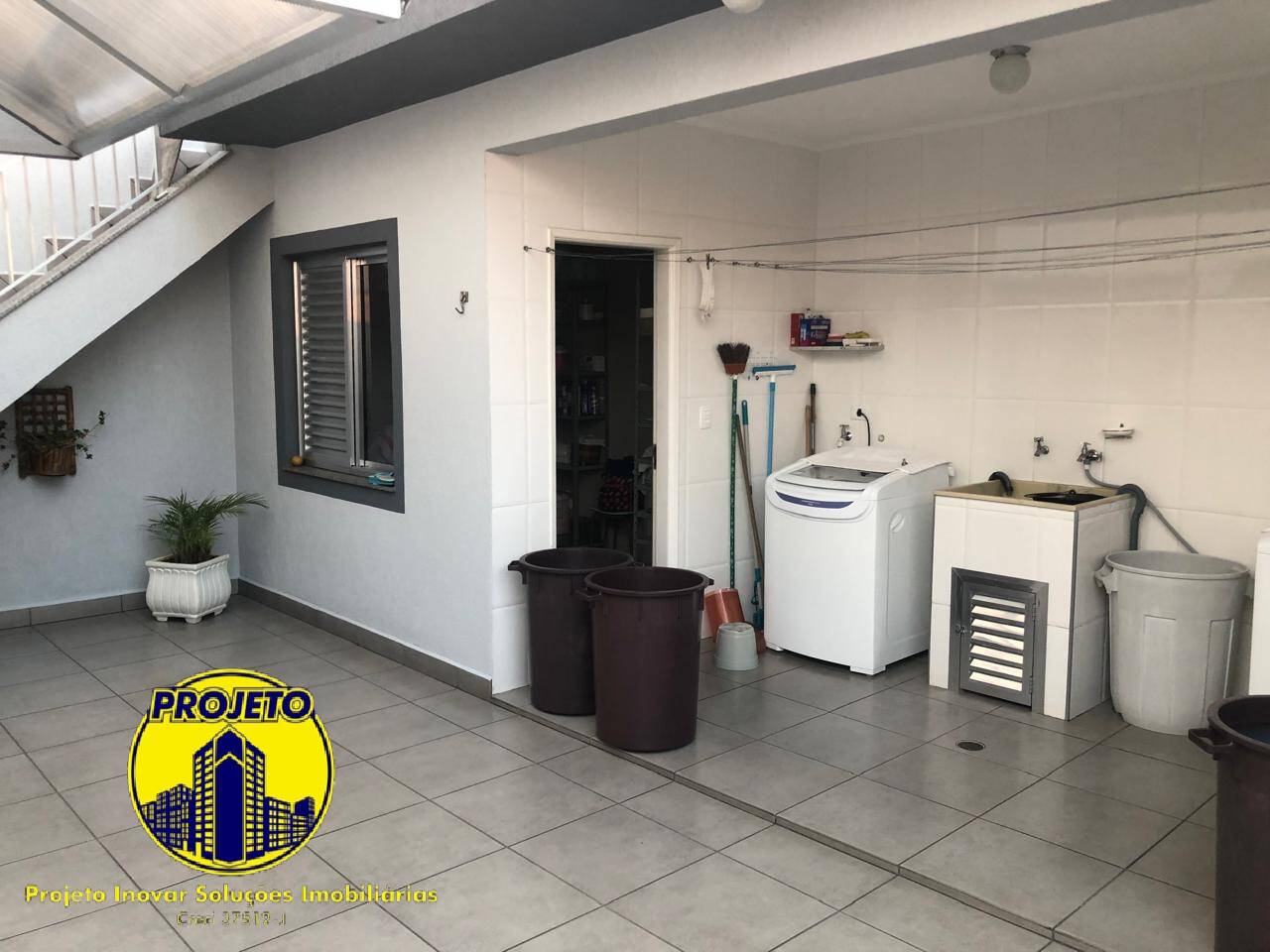 Casa à venda com 3 quartos, 331m² - Foto 17