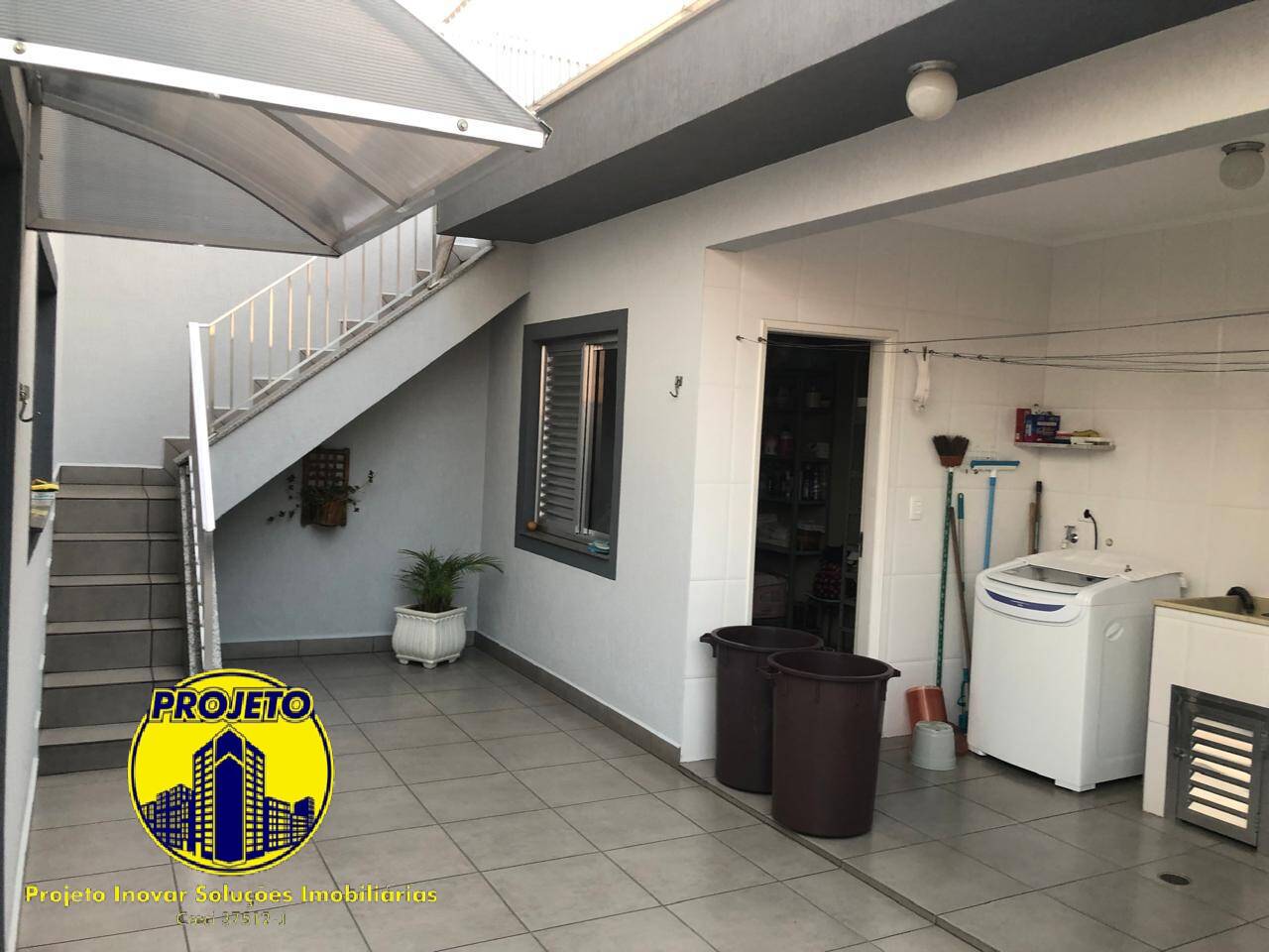 Casa à venda com 3 quartos, 331m² - Foto 18