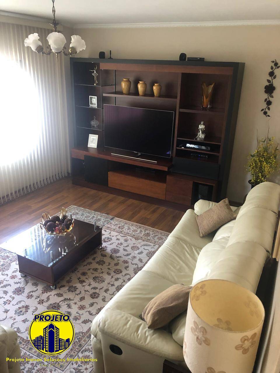 Casa à venda com 3 quartos, 331m² - Foto 6