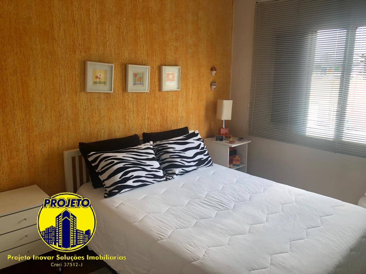 Casa à venda com 3 quartos, 331m² - Foto 10