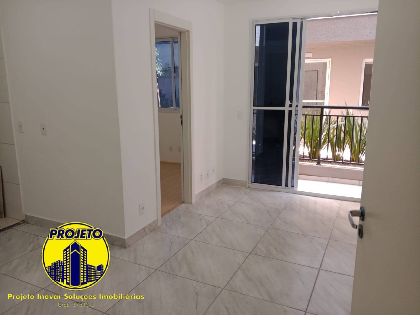 Apartamento para alugar com 2 quartos, 38m² - Foto 4