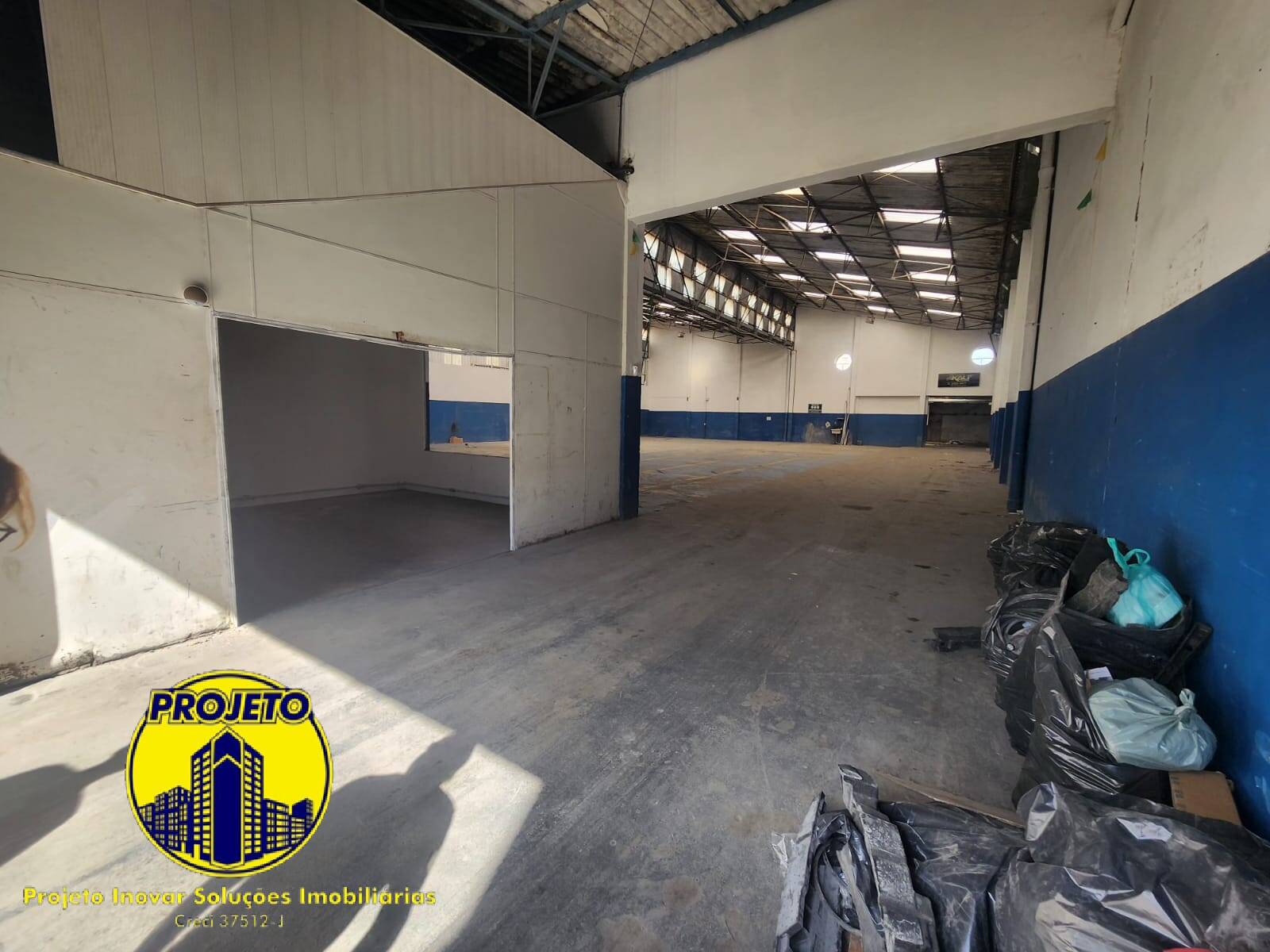 Sala-Conjunto, 1400 m² - Foto 2