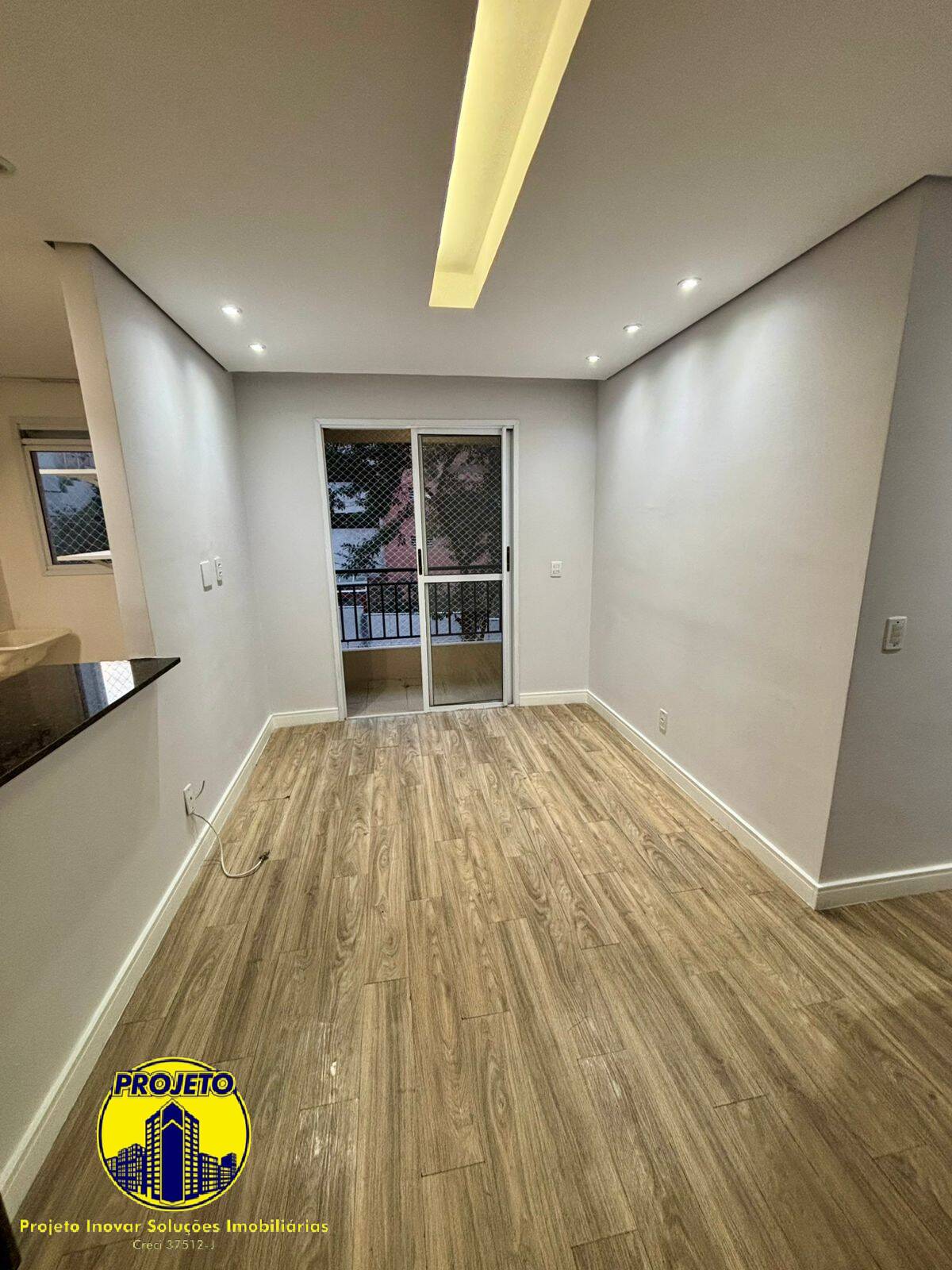 Apartamento à venda com 2 quartos, 45m² - Foto 1